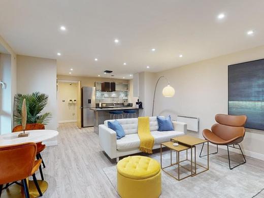 Hybrid Resi - Battersea