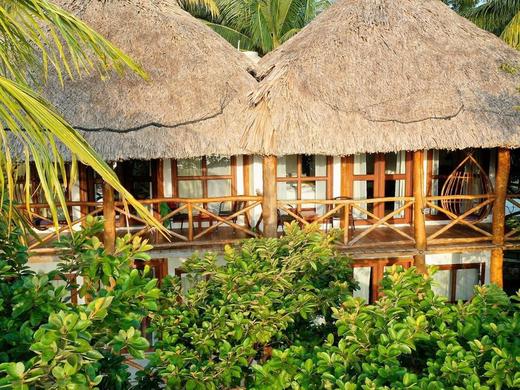 Azulea Bacalar Hotel & Spa