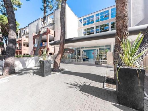 Hotel & Residence Poggio dei Pini