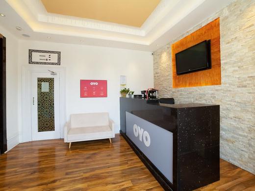 OYO Eagle House Hotel