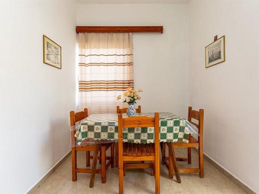 Alexandros Studios And Apartments