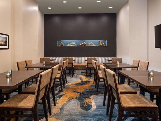 Courtyard by Marriott Seattle Downtown/Pioneer Square