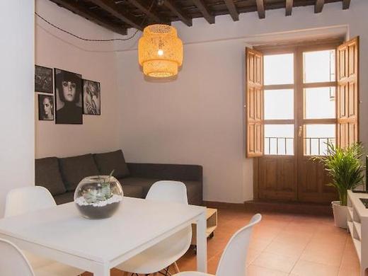 Granada Nahira Suites 3000