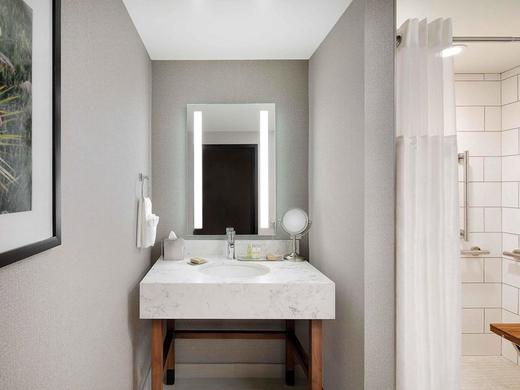 DoubleTree by Hilton Greeley at Lincoln Park