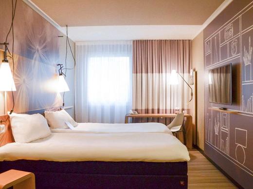 ibis Frankfurt Airport