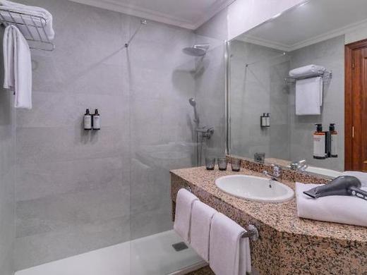 Hotel Santiago Plaza Affiliated by Meliá