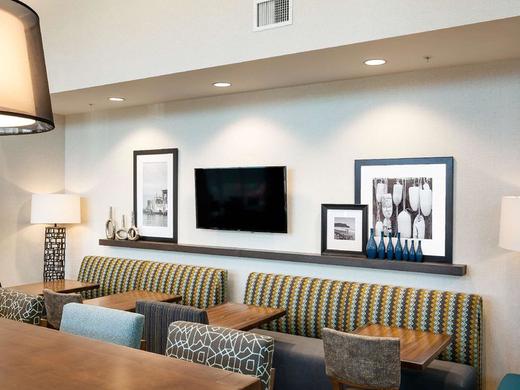 Hampton Inn & Suites by Hilton Seattle/Northgate