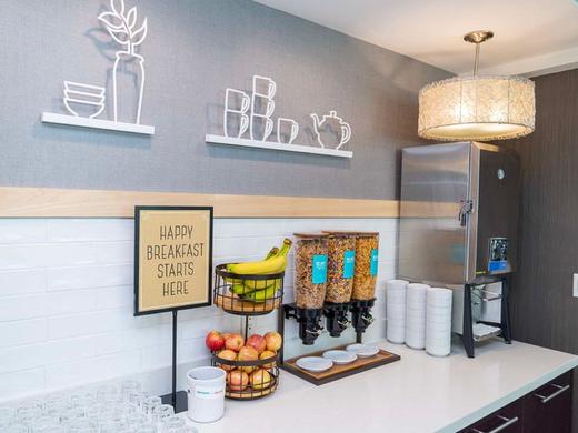 Hampton Inn & Suites by Hilton Vancouver-Downtown