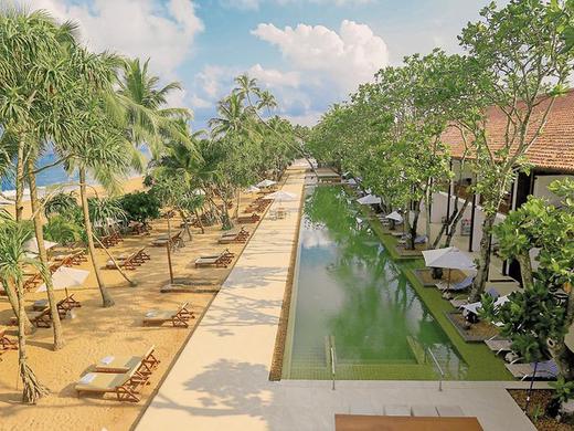 Pandanus Beach Resort & Spa