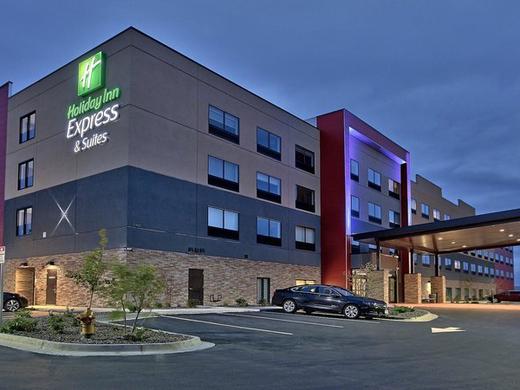 Holiday Inn Express & Suites Broomfield