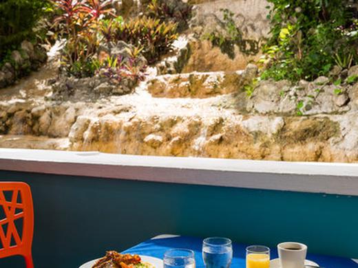 Deja Resort