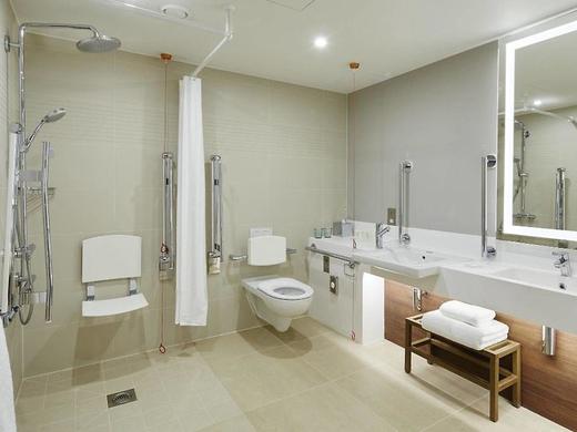 Courtyard by Marriott Luton Airport