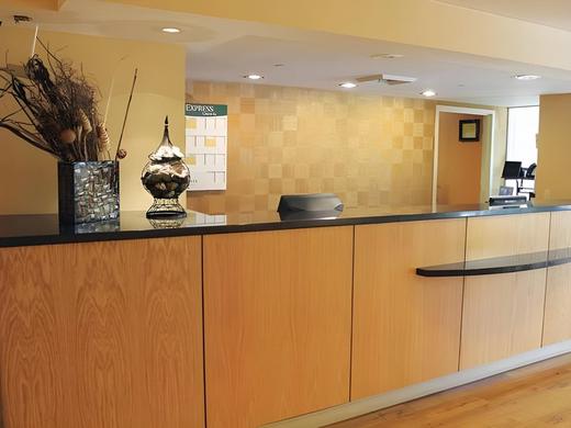 La Quinta Inn & Suites by Wyndham Plantation at SW 6th St