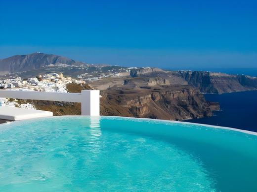 Aqua Luxury Suites Santorini