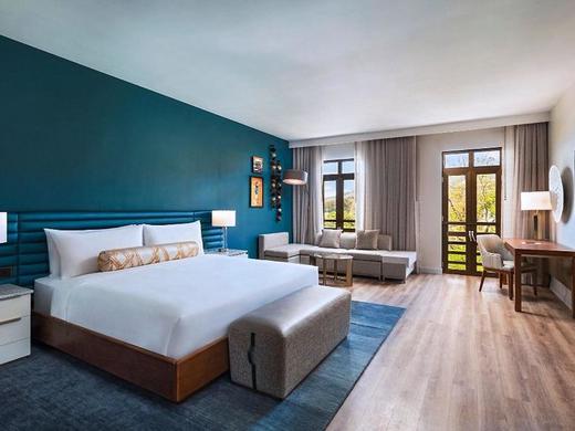 The BRIX, Autograph Collection