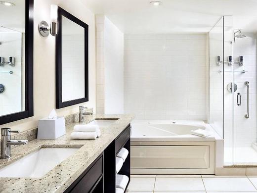 Four Points by Sheraton Mississauga Meadowvale