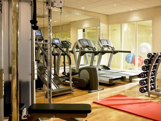 Renaissance London Heathrow Hotel