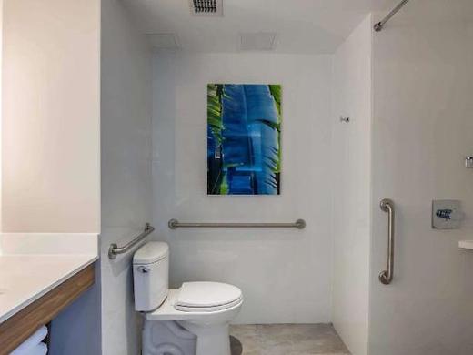 Wingate by Wyndham Long Island City