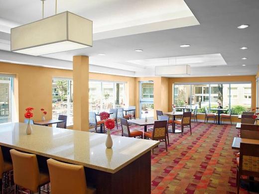 TownePlace Suites by Marriott Mississauga - Airport Corporate Centre