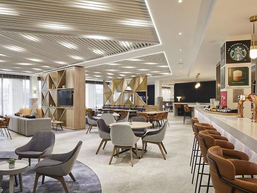 Courtyard by Marriott London City Airport