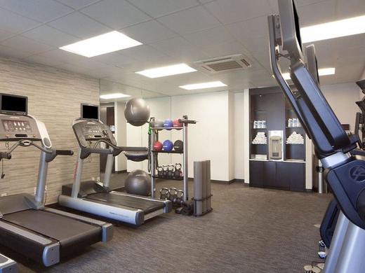 Courtyard by Marriott Oakland Airport