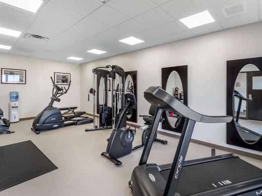 MainStay Suites Denver International Airport