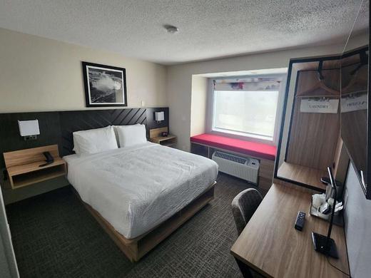 Best Western Buffalo Inn & Suites