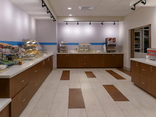 Holiday Inn Express & Suites Tampa East - Ybor City