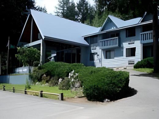 Nisqually Lodge