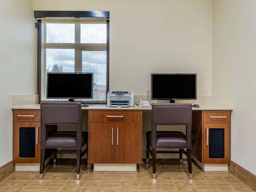 Comfort Inn & Suites Lakewood by JBLM