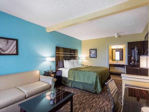 Quality Suites Deerfield Beach