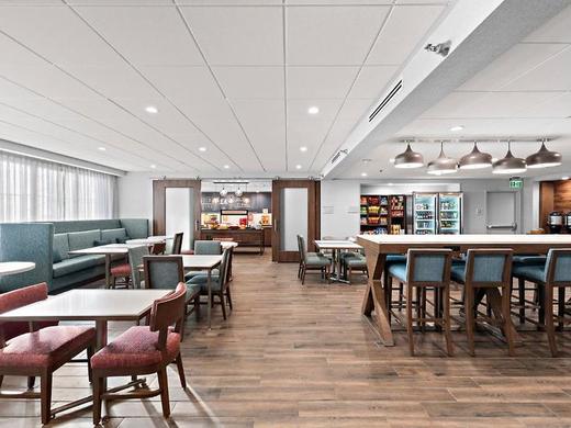 Hampton Inn by Hilton Los Angeles Airport