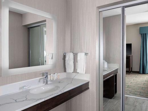 Homewood Suites by Hilton Phoenix Airport South