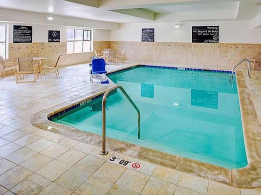 Hampton Inn & Suites Lancaster