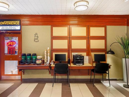 Comfort Inn Toronto Airport