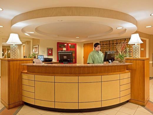 La Quinta Inn & Suites by Wyndham Boston Somerville