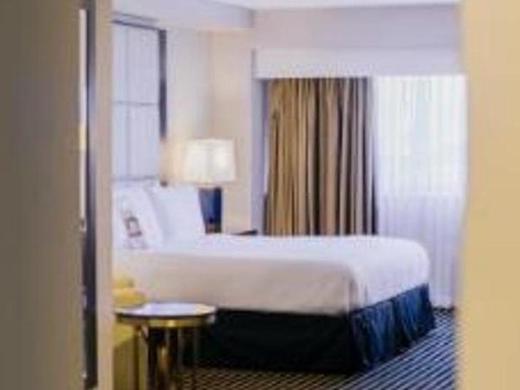 APA Hotel Woodbridge