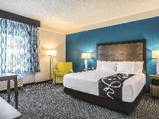 La Quinta Inn & Suites by Wyndham Tampa Brandon Regency Park
