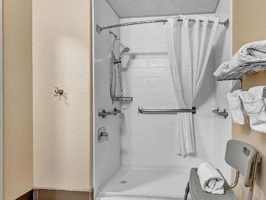 Comfort Suites Lakewood - Denver