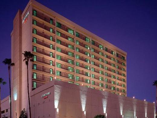 Courtyard by Marriott Los Angeles Sherman Oaks