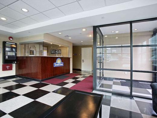 Days Inn by Wyndham Bronx Near Stadium