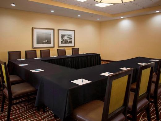 Four Points by Sheraton Suites Tampa Airport Westshore