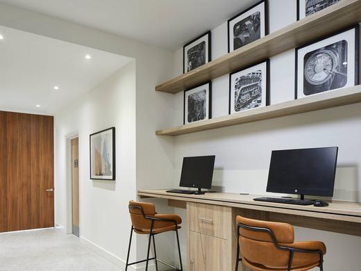 Courtyard by Marriott London City Airport