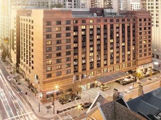 Embassy Suites by Hilton Chicago Downtown