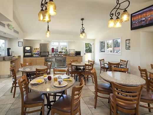 Sandpiper Lodge - Santa Barbara