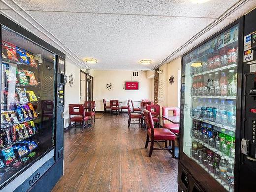 Red Roof Inn Plus Boston - Woburn