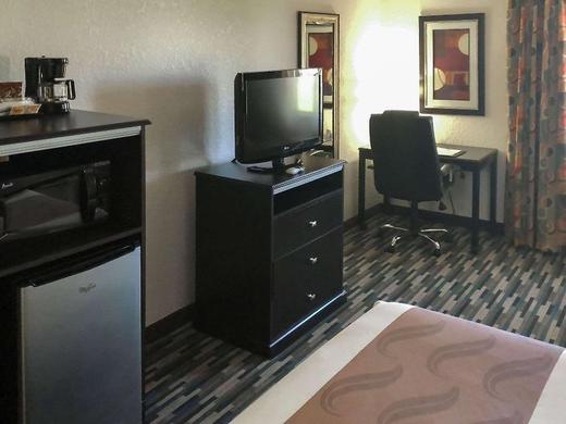 Quality Inn & Suites Denver International Airport