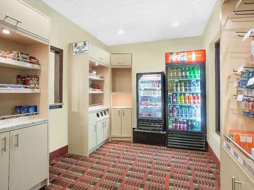 Ramada by Wyndham Denver International Airport