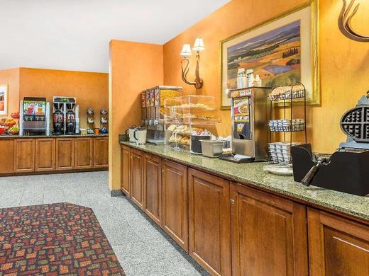 Ramada by Wyndham Kent Seattle Area