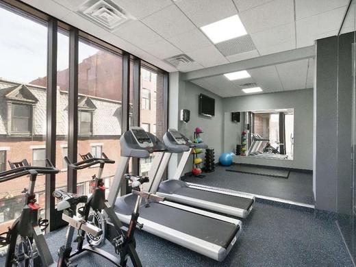 Travelodge Hotel by Wyndham Montreal Centre